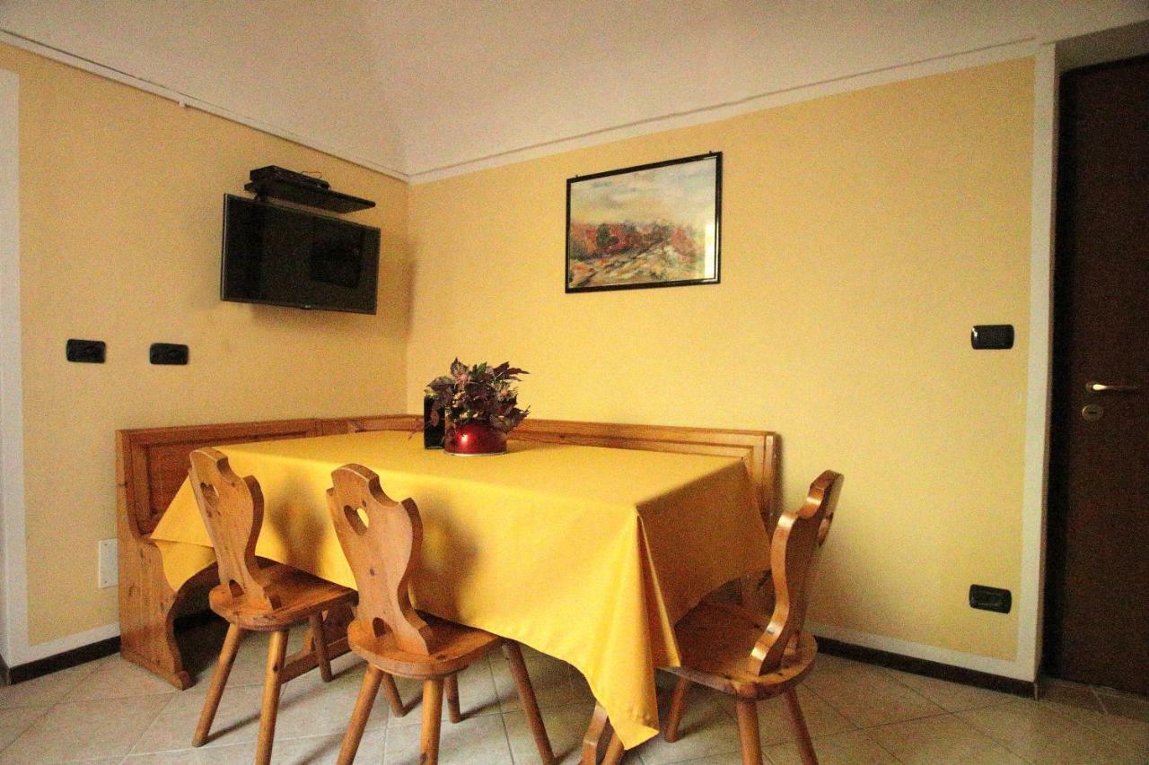 Aparthotel La Rocca Di Efisio Costigliole d'Asti Exteriér fotografie