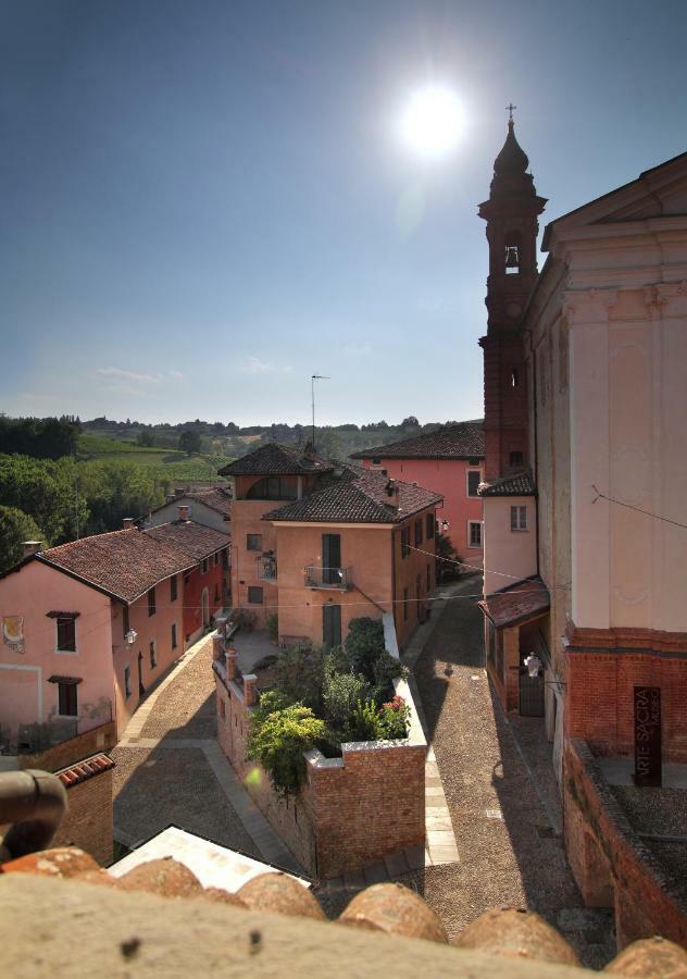 Aparthotel La Rocca Di Efisio Costigliole d'Asti Exteriér fotografie