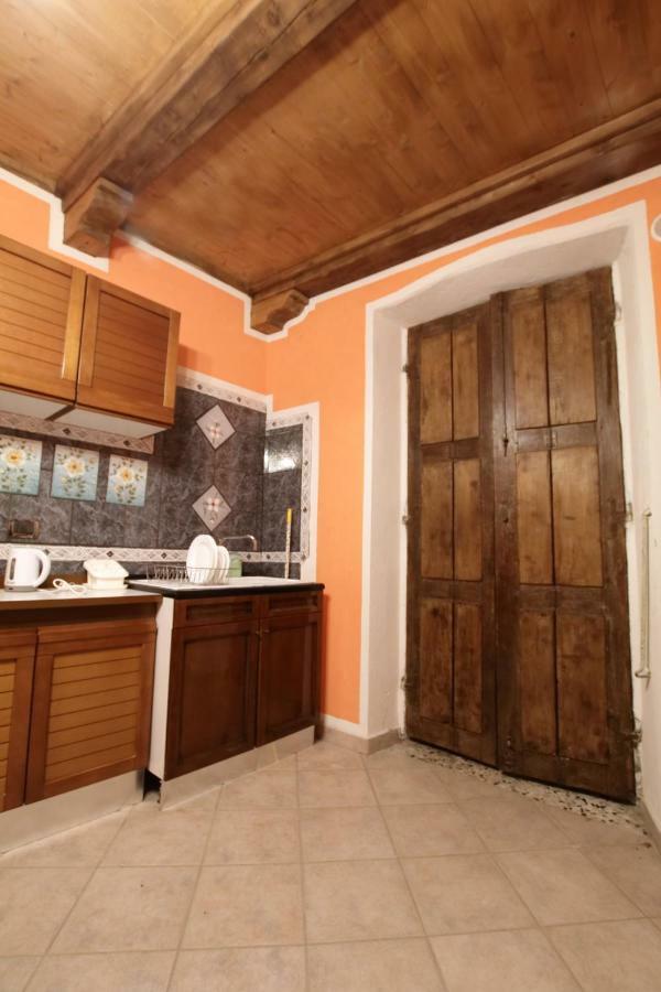 Aparthotel La Rocca Di Efisio Costigliole d'Asti Exteriér fotografie