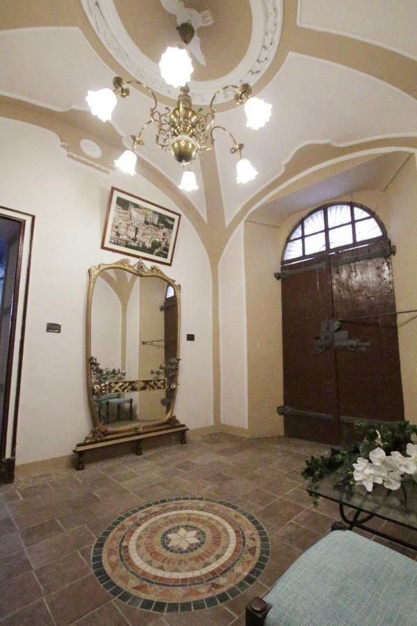 Aparthotel La Rocca Di Efisio Costigliole d'Asti Exteriér fotografie